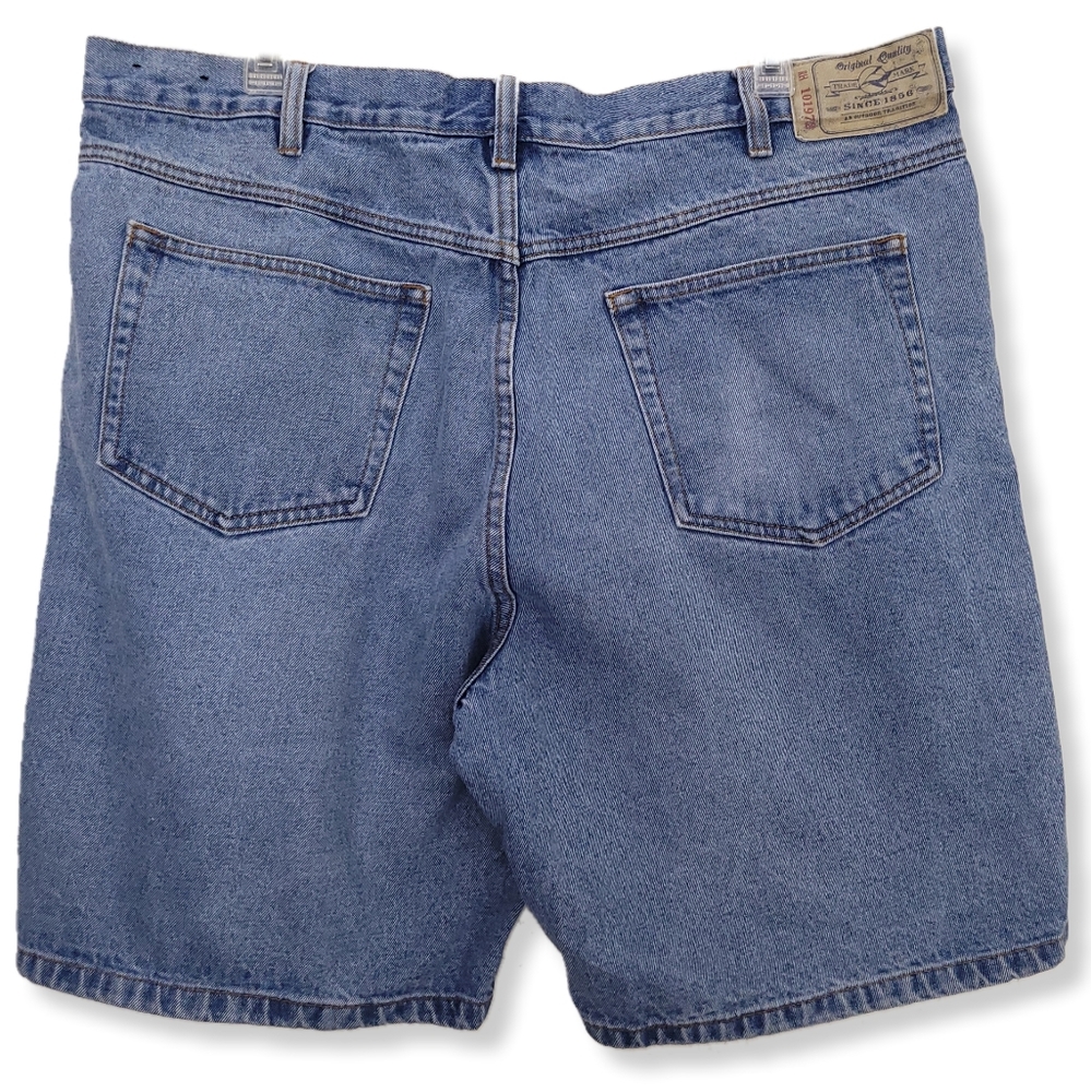 RedHead Mens 40 Jean Shorts Blue Medium Wash Blue Stone Wash Loose Fit Denim